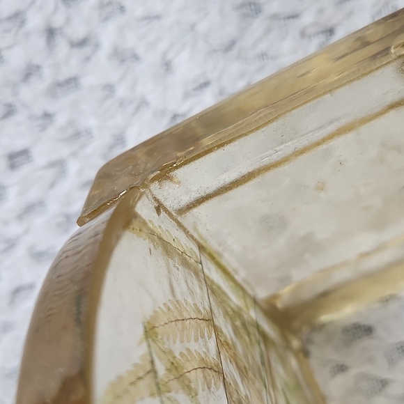 Vintage 70s Lucite Butterfly & Dried Plants Napkin Mail Paper Holder - Picture 7 of 8